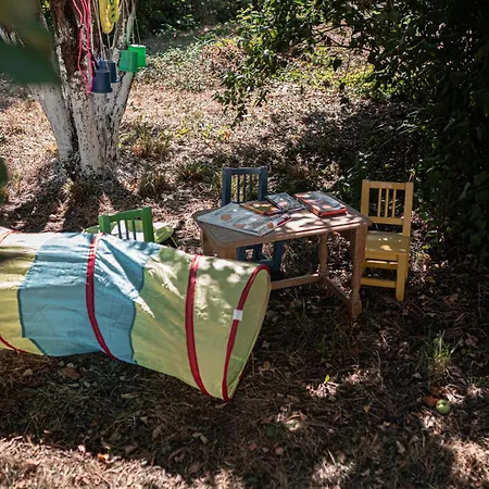 светулките Fireflies Pensionat 4*
