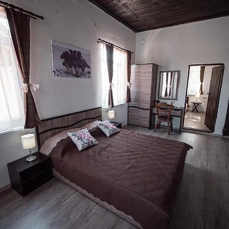 Penzion светулките Fireflies 4*