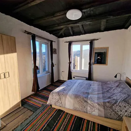 Pensiune светулките Fireflies